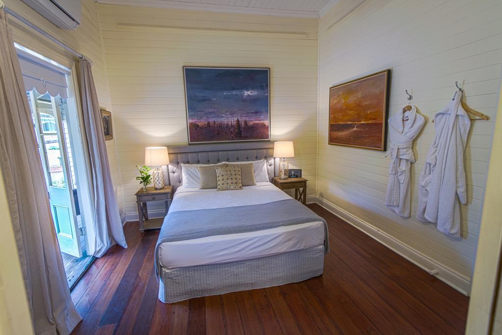 Bangalow Guesthouse エクステリア 写真